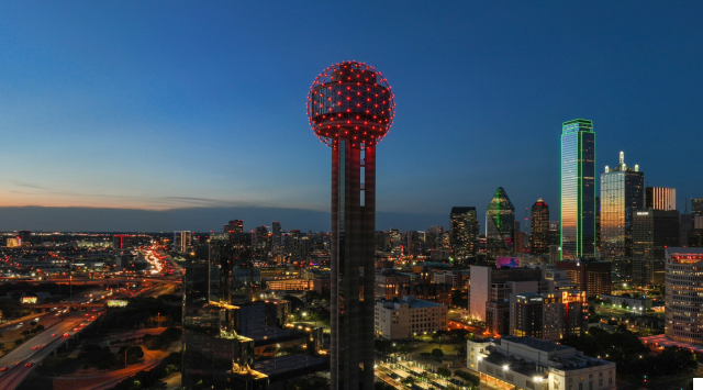 Reunion Tower: Skyline Views and Experiences