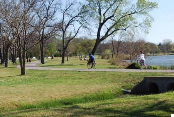 El Parque White Rock Lake: Relajación y Aventura